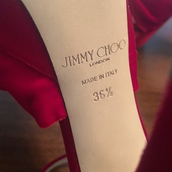 New‼️ Jimmy Choo Heloise 120 Red Velvet Platform Heels

Sale Price $950 - Picture 12 of 16